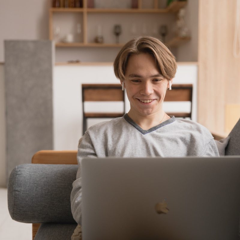 pexels-ekaterina-bolovtsova-4047811